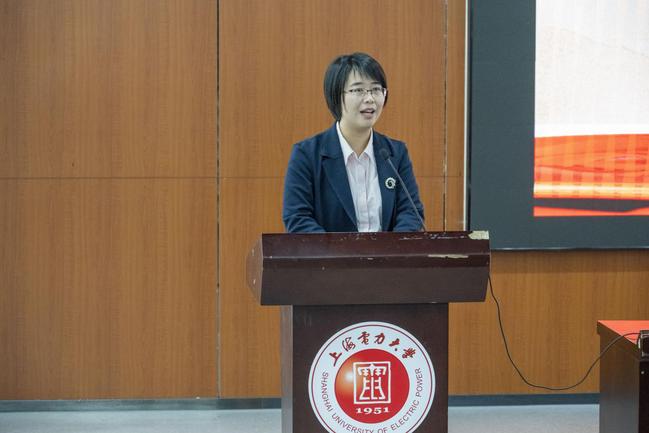 青春砺志担使命·团徽闪耀启新程——太阳集团tyc151cc举办第一期初级团校开班仪式暨团校第一课