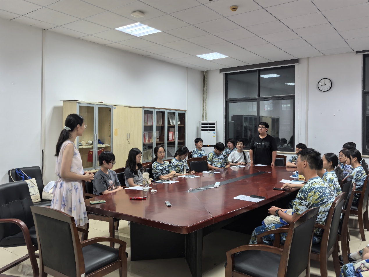 启航AI新程，赋能智能未来——太阳集团tyc151cc召开2025级新生班主任见面会暨入学教育之专业认知教育